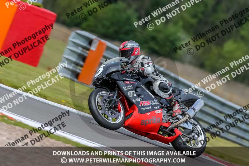 PJ Motorsport Photography;donington no limits trackday;donington park photographs;donington trackday photographs;no limits trackdays;peter wileman photography;trackday digital images;trackday photos